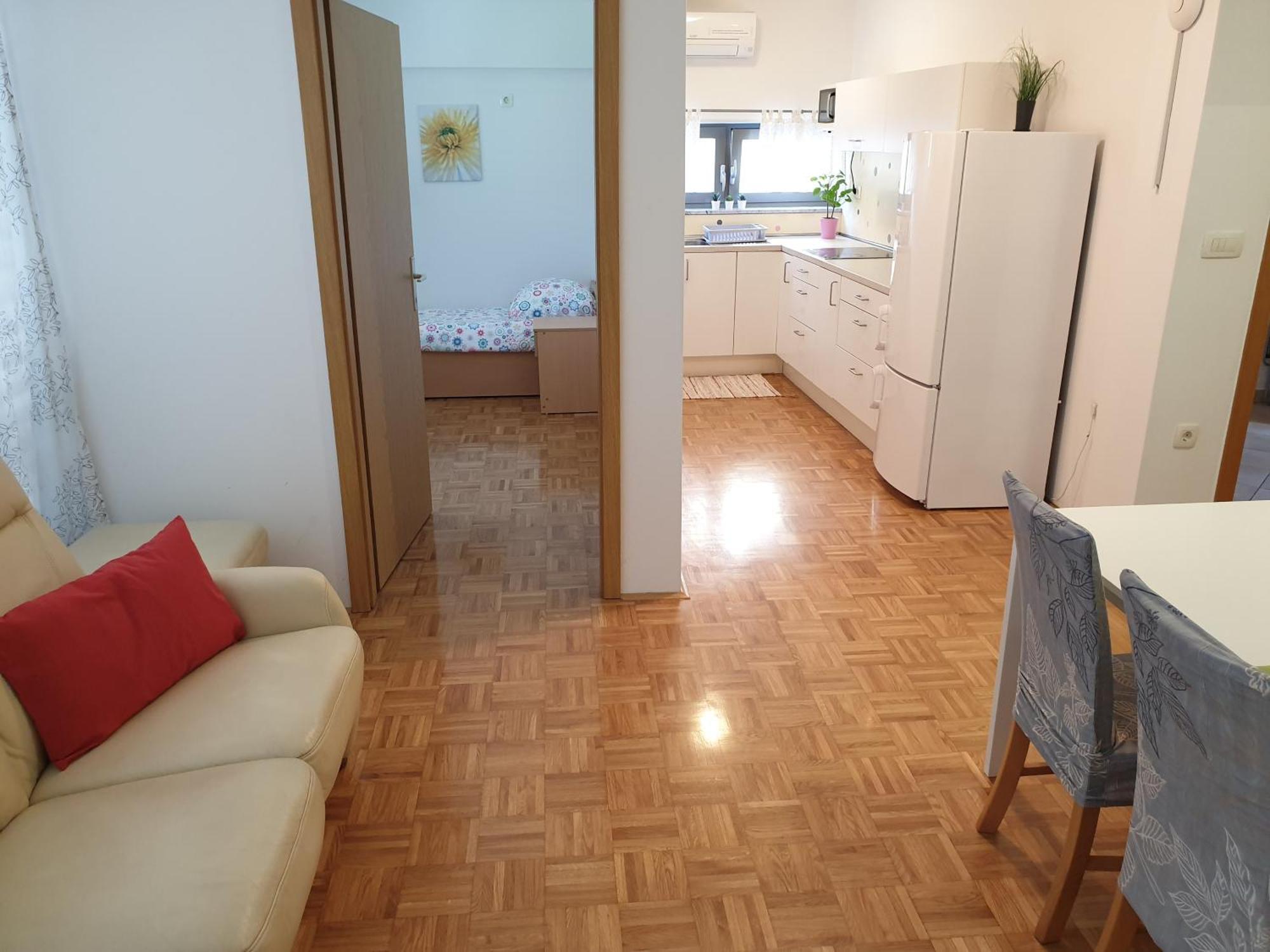 Apartment Emma Ljubljana - Free Parking, Ac, Wifi 객실 사진